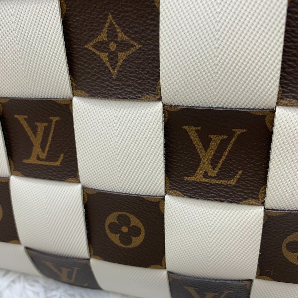 āSOLDāLOUIS VUITTON Damier Tressage Steamer MM bag - Picture 4 of 14
